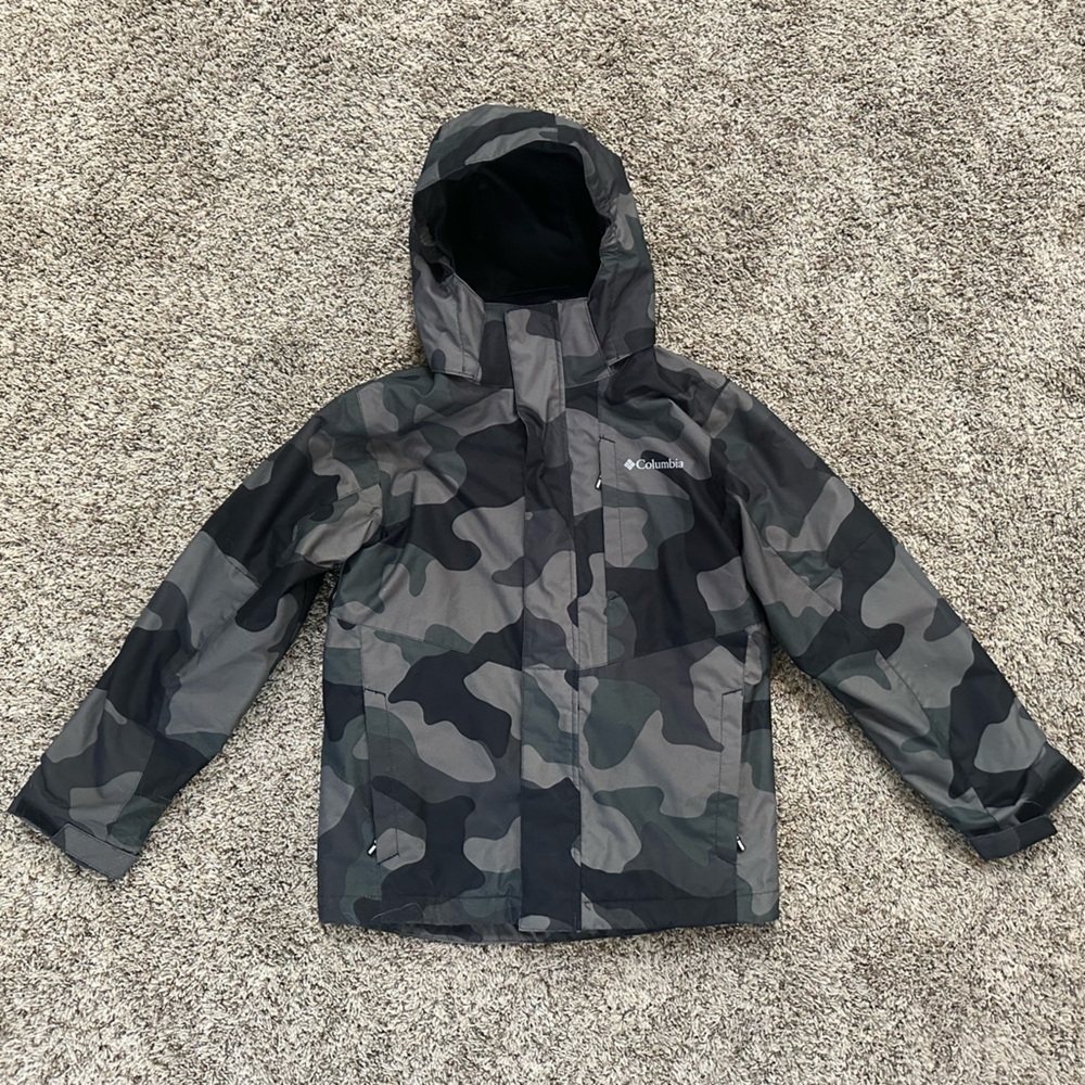 Boys Columbia Black and grey Camo Snow Jacket
